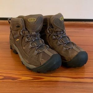 Keen Targhee 3 Mid-High Waterproof Hiking Boots